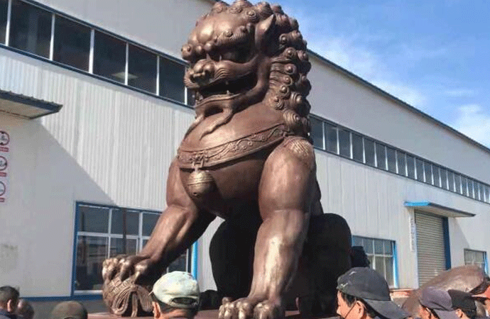 霸氣鑄銅獅子.gif 霸氣鑄銅獅子.gif