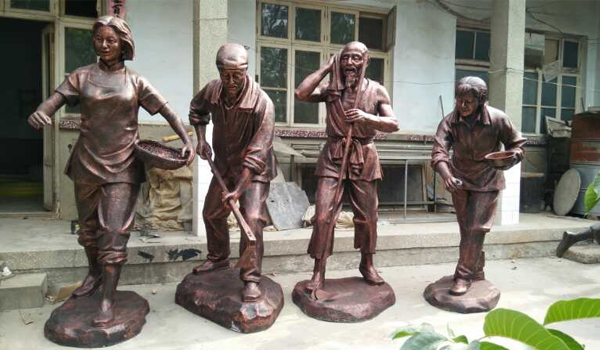 農(nóng)作時(shí)雕塑制�?jpg.png 農(nóng)作時(shí)雕塑制�?jpg.png