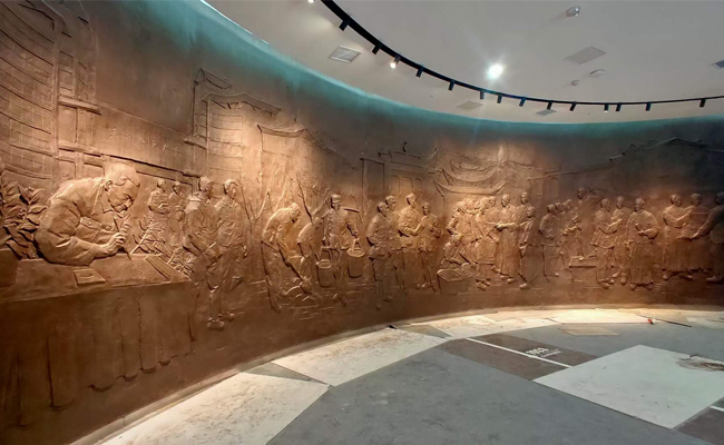 校園浮雕.jpg 校園浮雕.jpg